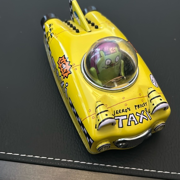 UGLYDOLLS Schylling tin taxi - Picture 1 of 4